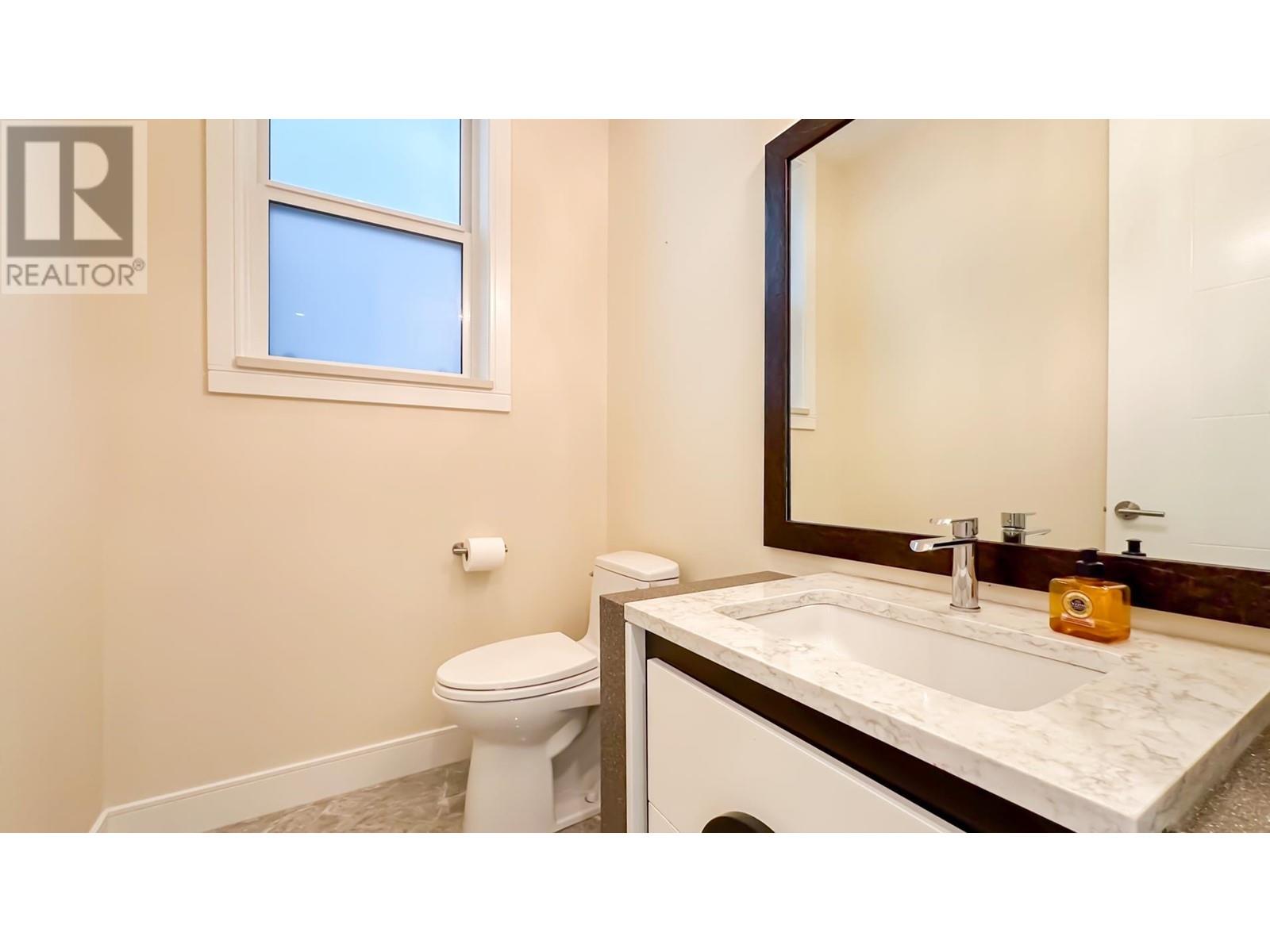 Listing Picture 9 of 38 : 975 W 23RD AVENUE, Vancouver / 溫哥華 - 魯藝地產 Yvonne Lu Group - MLS Medallion Club Member