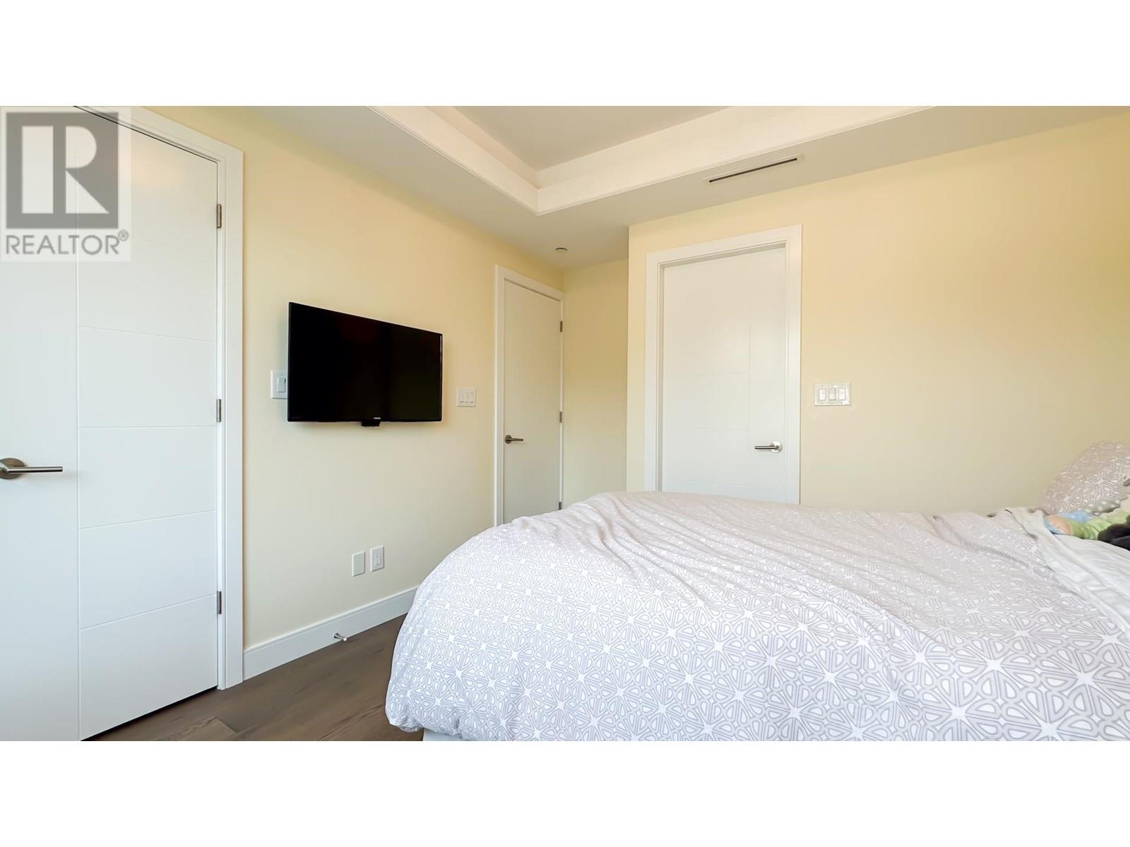 Listing Picture 11 of 38 : 975 W 23RD AVENUE, Vancouver / 溫哥華 - 魯藝地產 Yvonne Lu Group - MLS Medallion Club Member