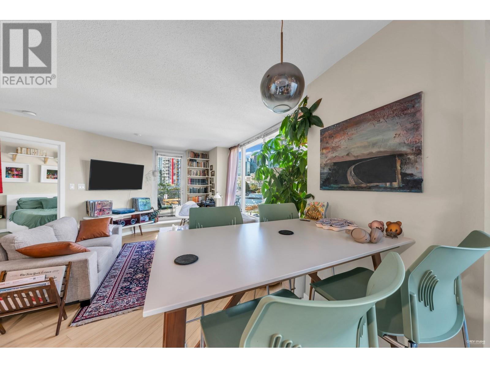 Listing Picture 11 of 33 : 901 689 ABBOTT STREET, Vancouver / 溫哥華 - 魯藝地產 Yvonne Lu Group - MLS Medallion Club Member
