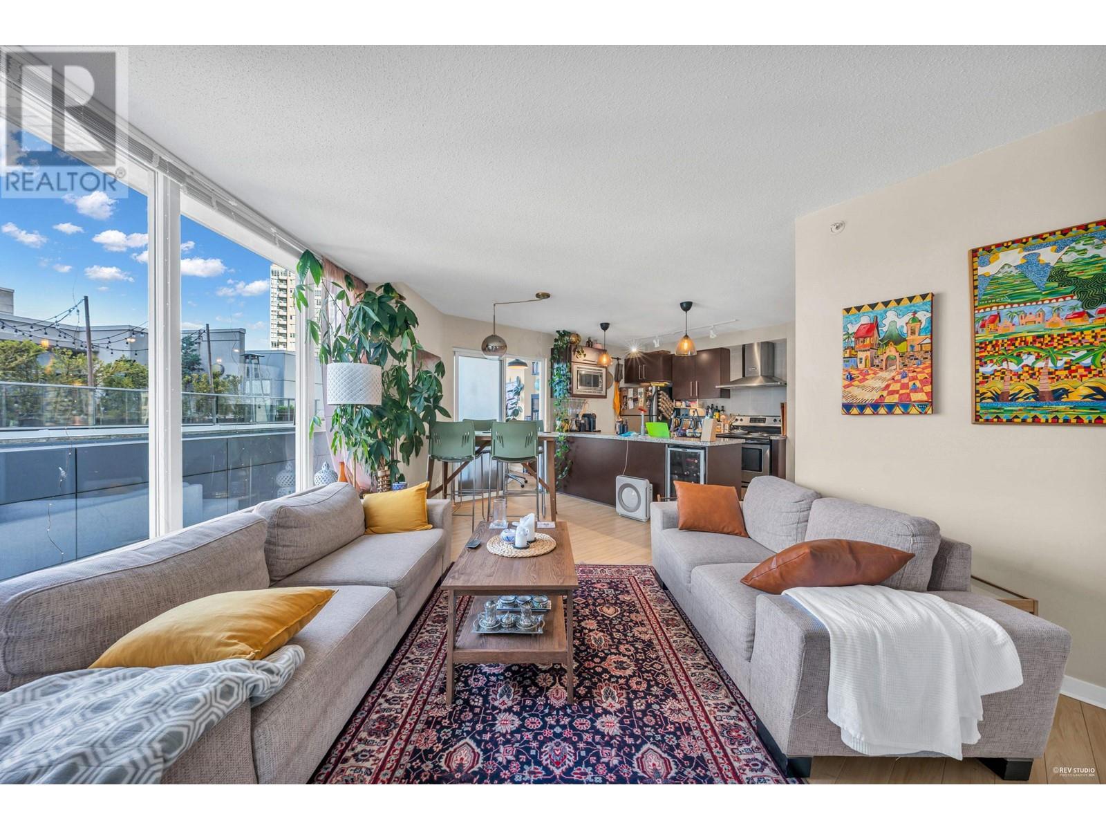 Listing Picture 6 of 33 : 901 689 ABBOTT STREET, Vancouver / 溫哥華 - 魯藝地產 Yvonne Lu Group - MLS Medallion Club Member