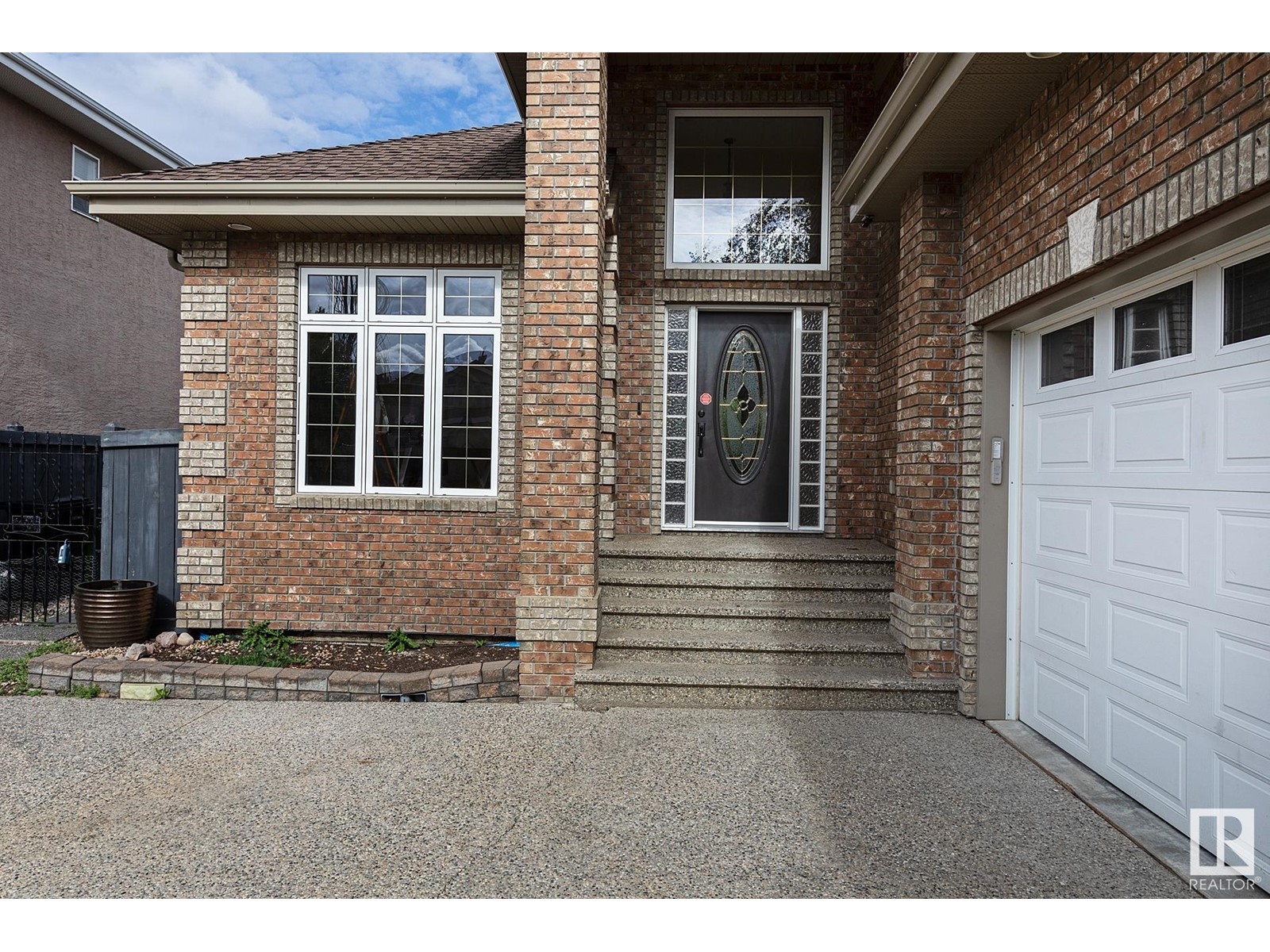 237 Tory Cr Nw, Edmonton, Alberta  T6R 3A5 - Photo 3 - E4407635