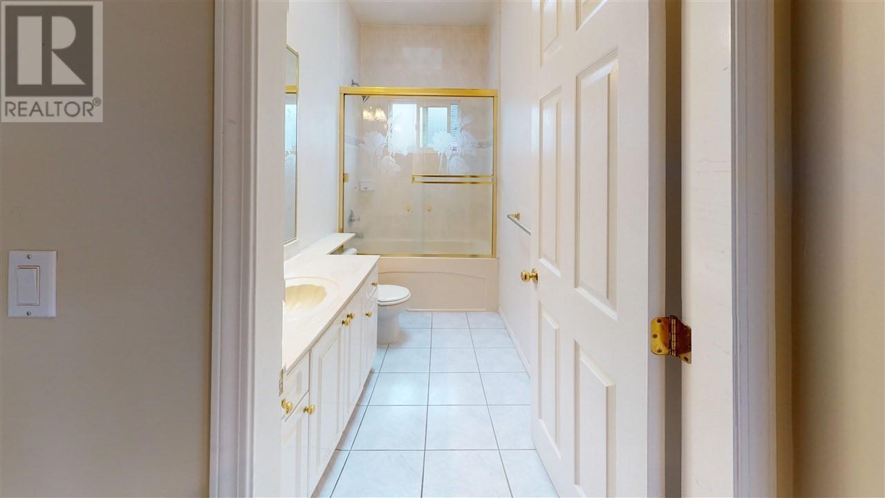 Listing Picture 20 of 38 : 3190 GRANT STREET, Vancouver / 溫哥華 - 魯藝地產 Yvonne Lu Group - MLS Medallion Club Member