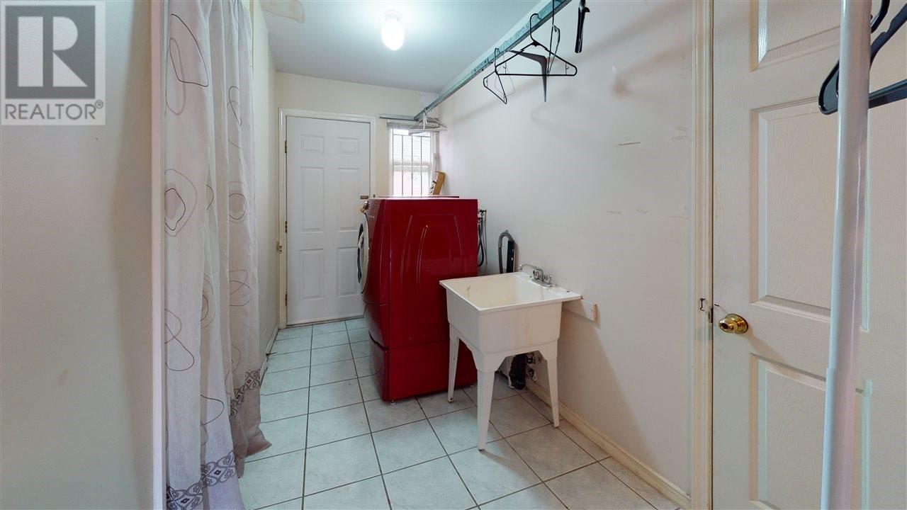 Listing Picture 36 of 38 : 3190 GRANT STREET, Vancouver / 溫哥華 - 魯藝地產 Yvonne Lu Group - MLS Medallion Club Member