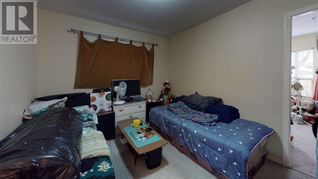 Listing Picture 34 of 38 : 3190 GRANT STREET, Vancouver / 溫哥華 - 魯藝地產 Yvonne Lu Group - MLS Medallion Club Member