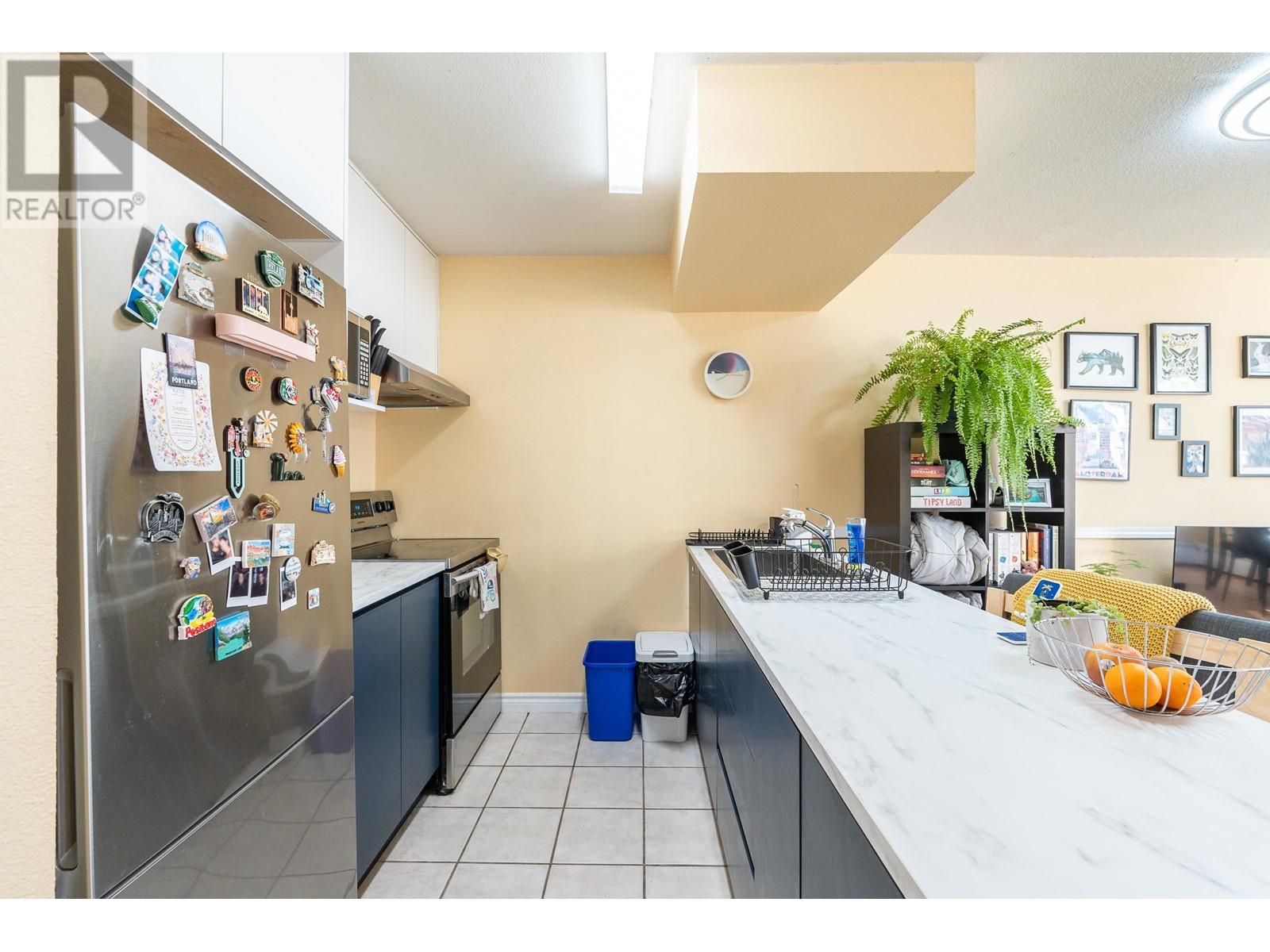 Listing Picture 8 of 22 : 902 1330 BURRARD STREET, Vancouver / 溫哥華 - 魯藝地產 Yvonne Lu Group - MLS Medallion Club Member