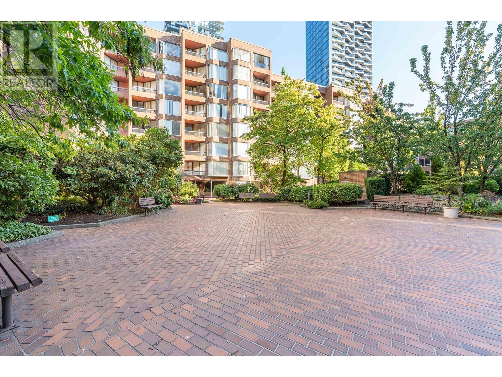 Listing Picture 22 of 22 : 902 1330 BURRARD STREET, Vancouver / 溫哥華 - 魯藝地產 Yvonne Lu Group - MLS Medallion Club Member