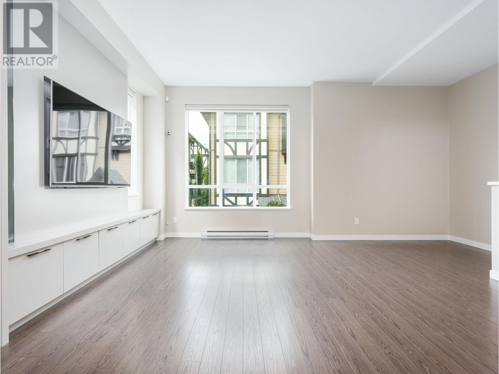 Listing Picture 6 of 33 : 23 10388 NO. 2 ROAD, Richmond / 烈治文 - 魯藝地產 Yvonne Lu Group - MLS Medallion Club Member