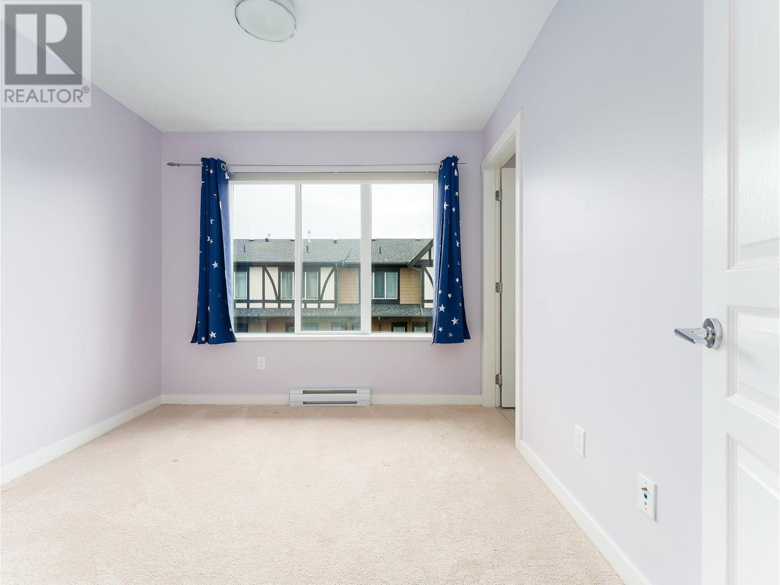 Listing Picture 19 of 33 : 23 10388 NO. 2 ROAD, Richmond / 烈治文 - 魯藝地產 Yvonne Lu Group - MLS Medallion Club Member