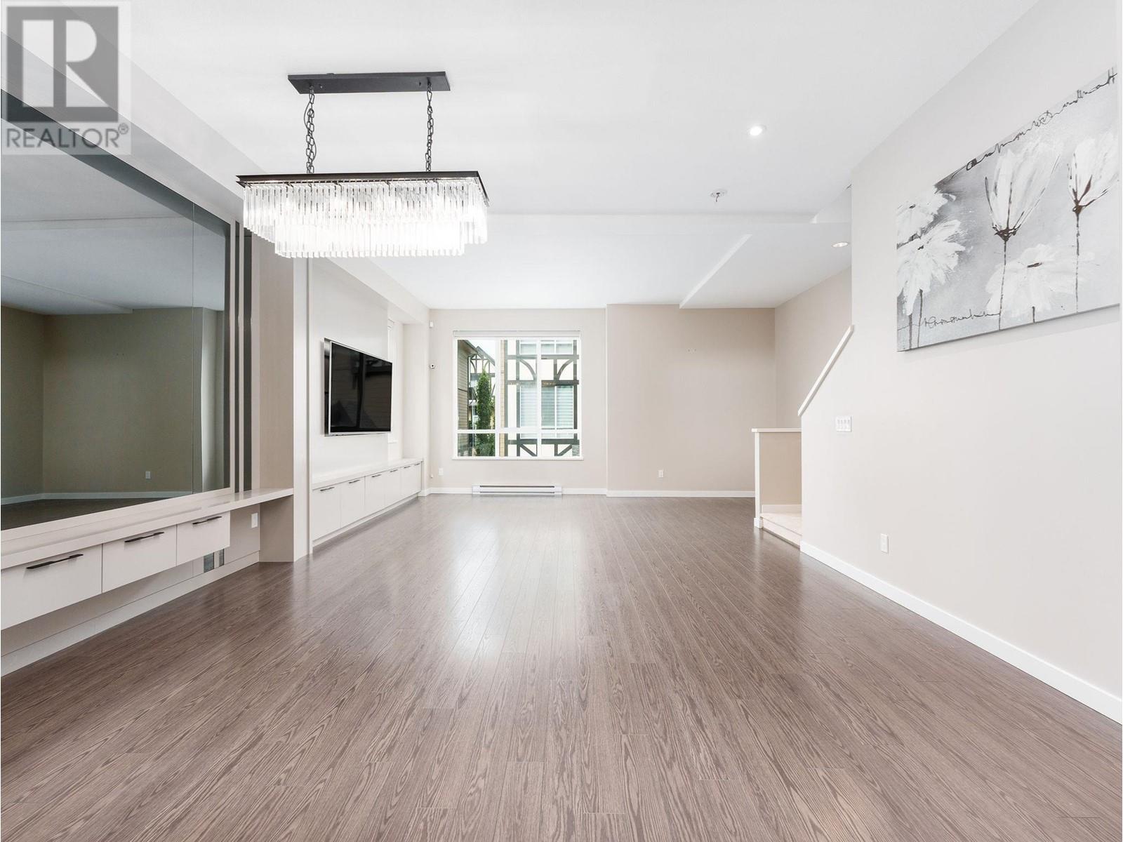 Listing Picture 7 of 33 : 23 10388 NO. 2 ROAD, Richmond / 烈治文 - 魯藝地產 Yvonne Lu Group - MLS Medallion Club Member