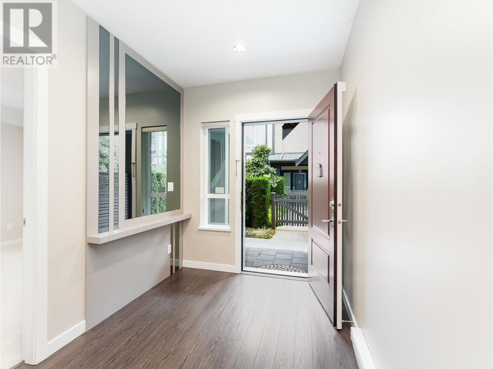 Listing Picture 27 of 33 : 23 10388 NO. 2 ROAD, Richmond / 烈治文 - 魯藝地產 Yvonne Lu Group - MLS Medallion Club Member