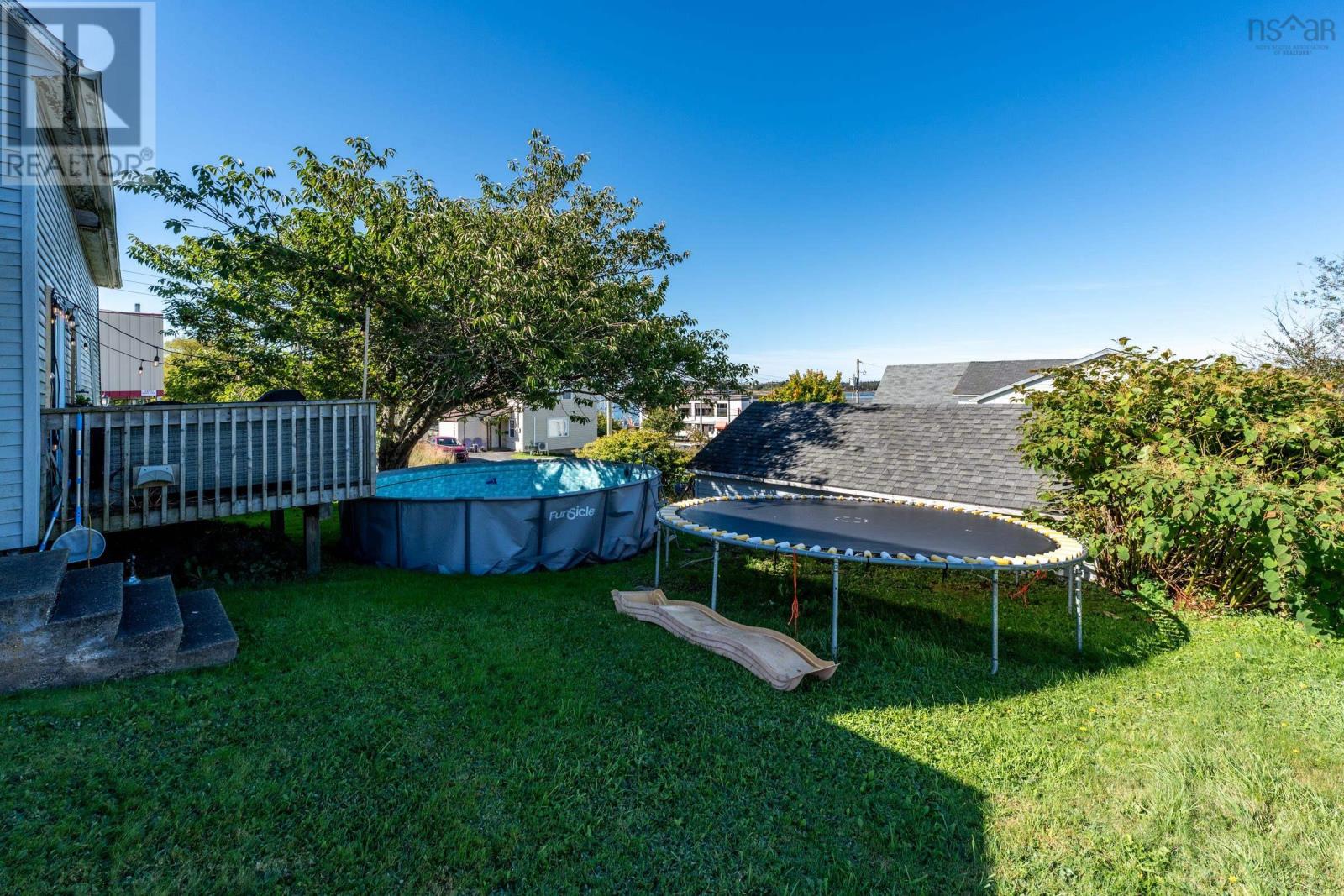 10 Store Street, Yarmouth, Nova Scotia  B5A 2Z2 - Photo 8 - 202423049