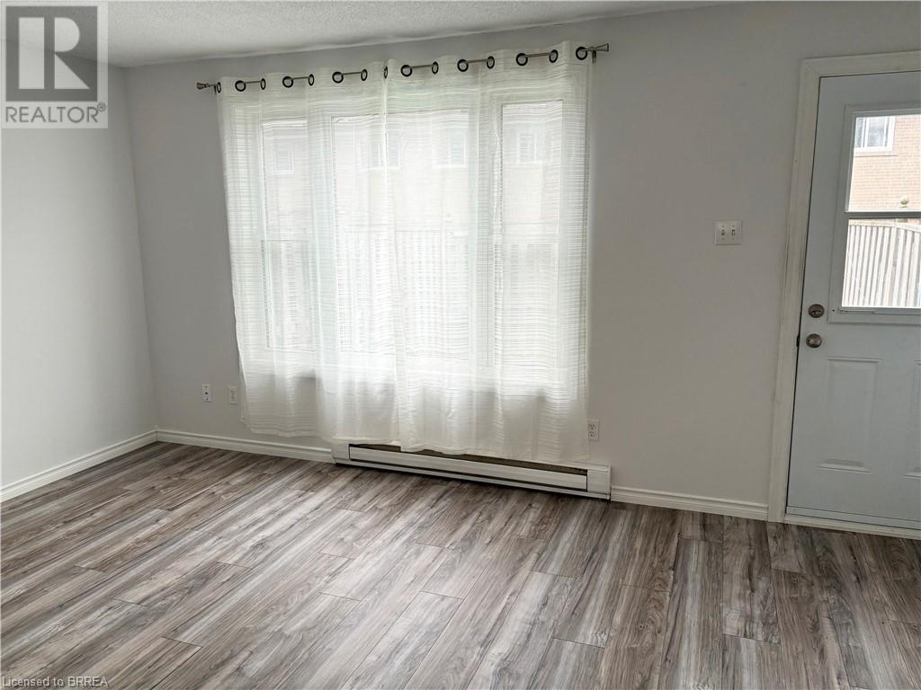 379 Darling Street Unit# 7, Brantford, Ontario  N3S 7G4 - Photo 8 - 40651435