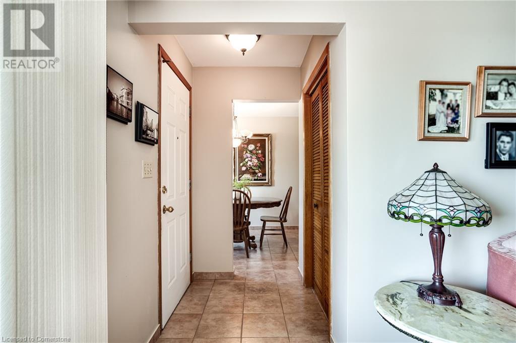 49 Anson Avenue, Hamilton, Ontario L8T 2X5 - Photo 4 - 40651939