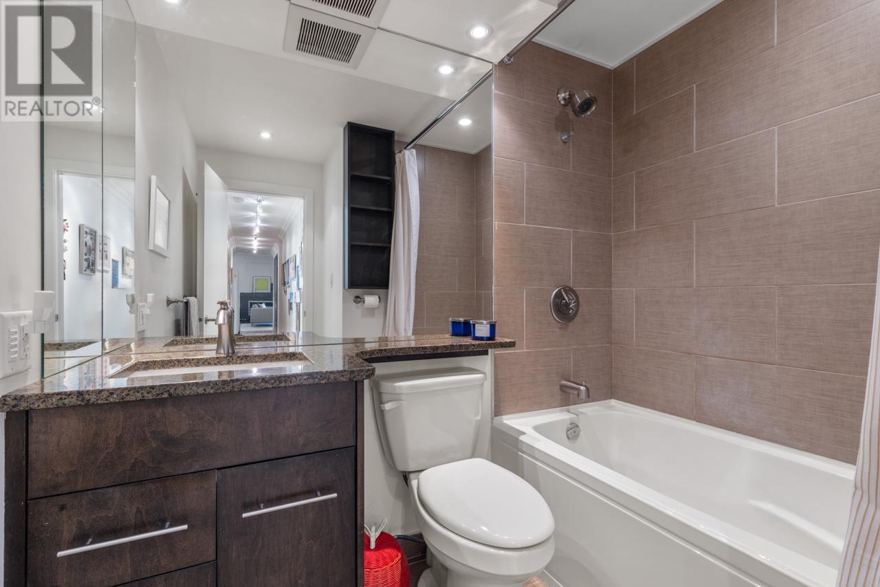 201 1972 Robson Street, Vancouver, British Columbia  V6G 1E8 - Photo 22 - R2929027