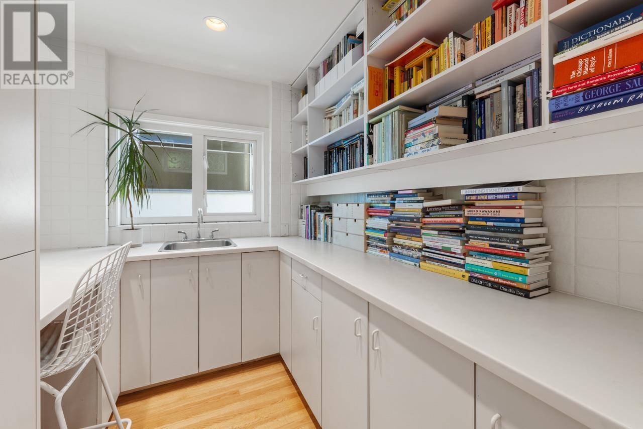 201 1972 Robson Street, Vancouver, British Columbia  V6G 1E8 - Photo 25 - R2929027