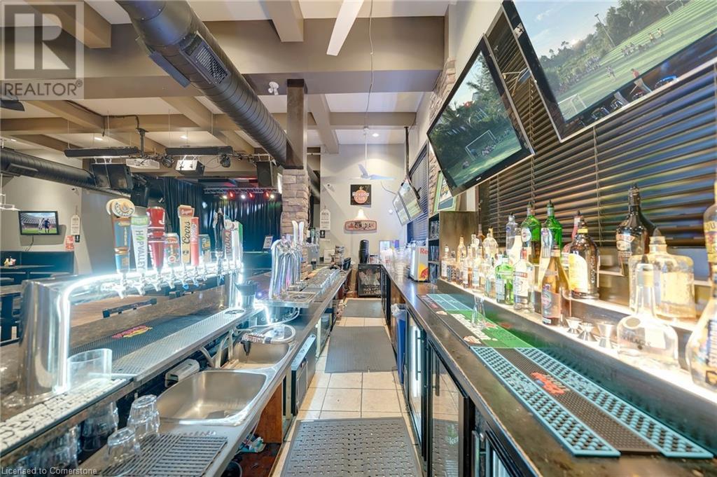 339 York Boulevard, Hamilton, Ontario  L8R 2X9 - Photo 10 - 40652229