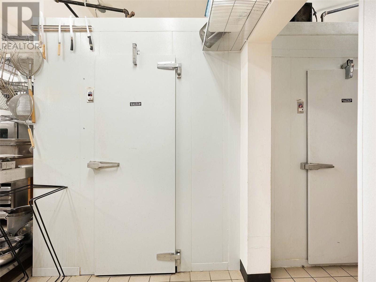 148 Silver Lode Lane Unit# B, Silver Star, British Columbia  V1B 3M1 - Photo 18 - 10324843