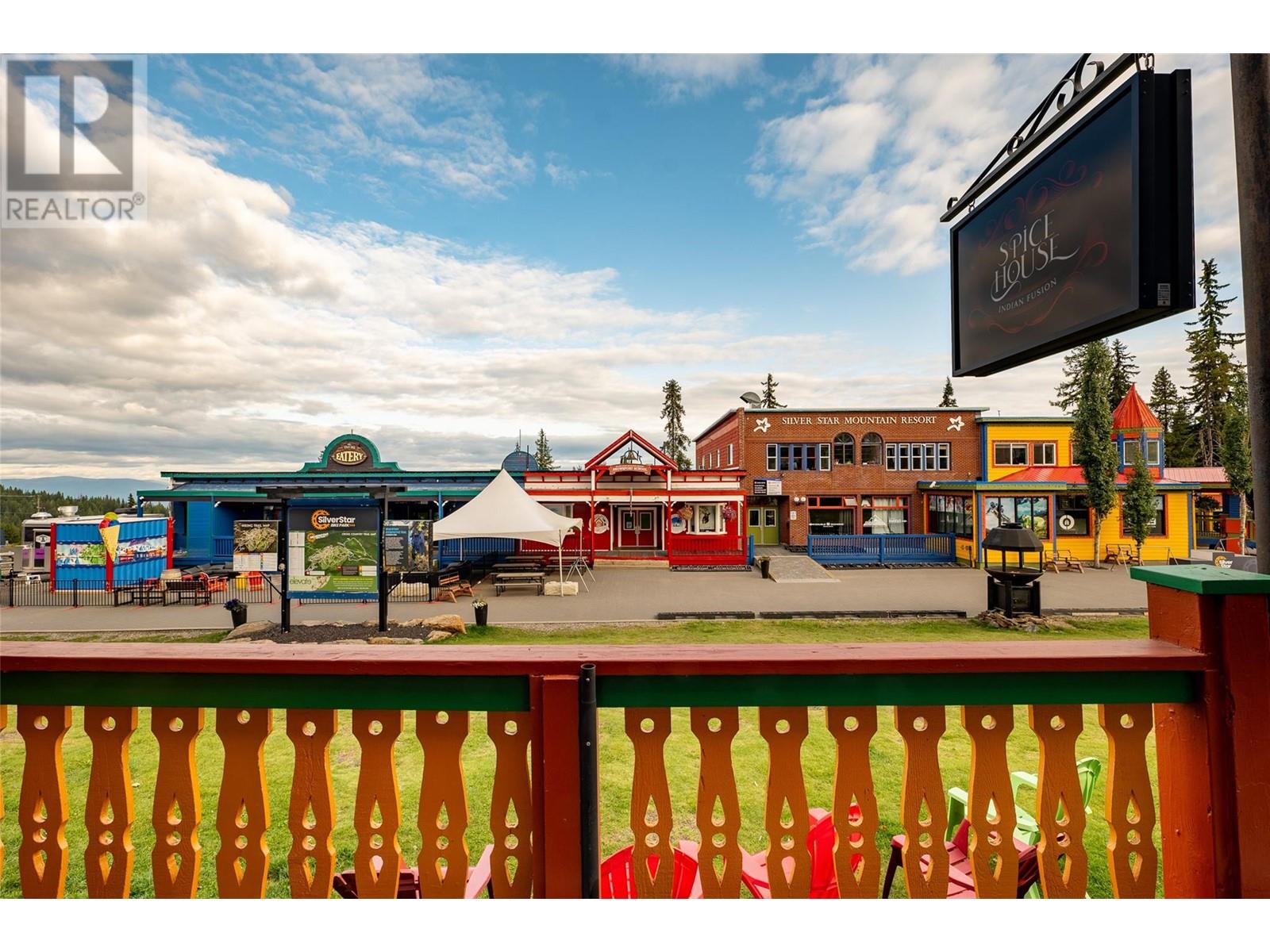 148 Silver Lode Lane Unit# B, Silver Star, British Columbia  V1B 3M1 - Photo 4 - 10324843