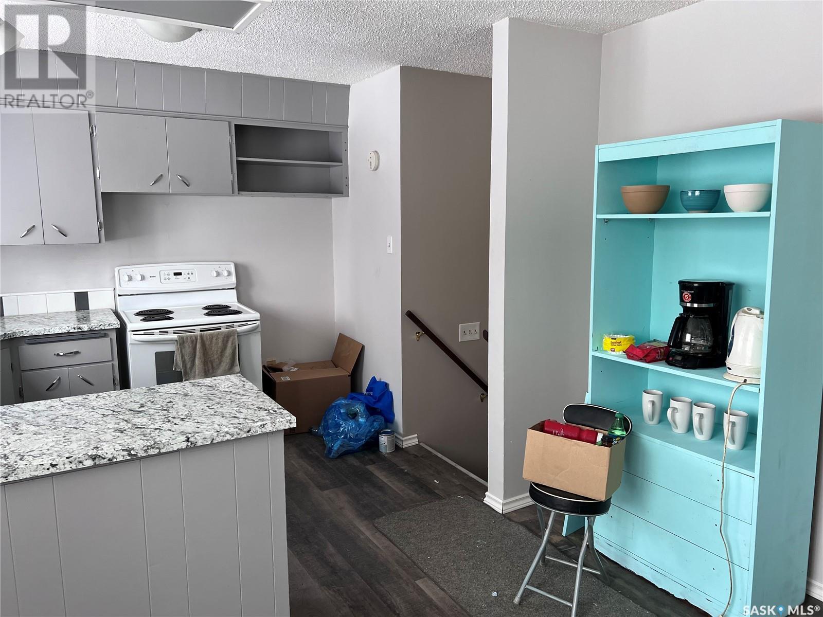 38 Kasper Crescent, Assiniboia, Saskatchewan  S0H 0B0 - Photo 8 - SK984430