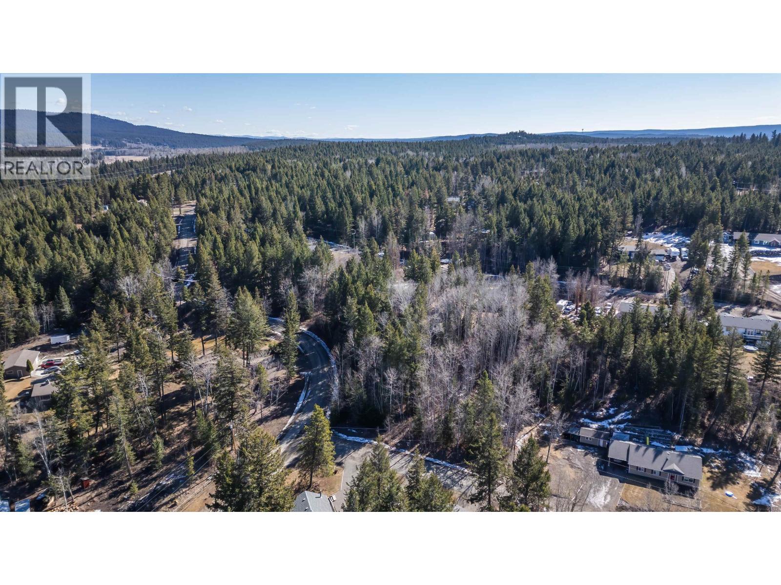 4722 Cariboo Drive, 108 Mile Ranch, British Columbia V0K 2Z0 - Photo 6 - R2863507