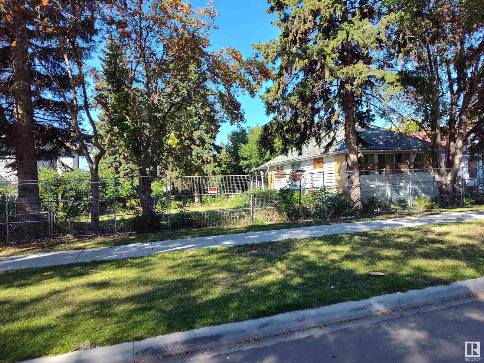 Property at 12014 & 12016 81 ST NW image