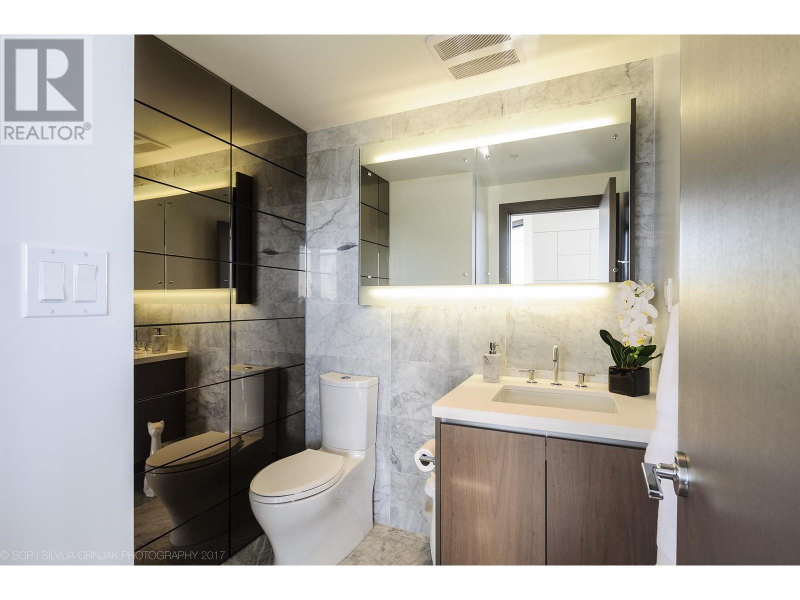 Ph2017 68 Smithe Street, Vancouver, British Columbia  V6B 0P4 - Photo 10 - R2929222