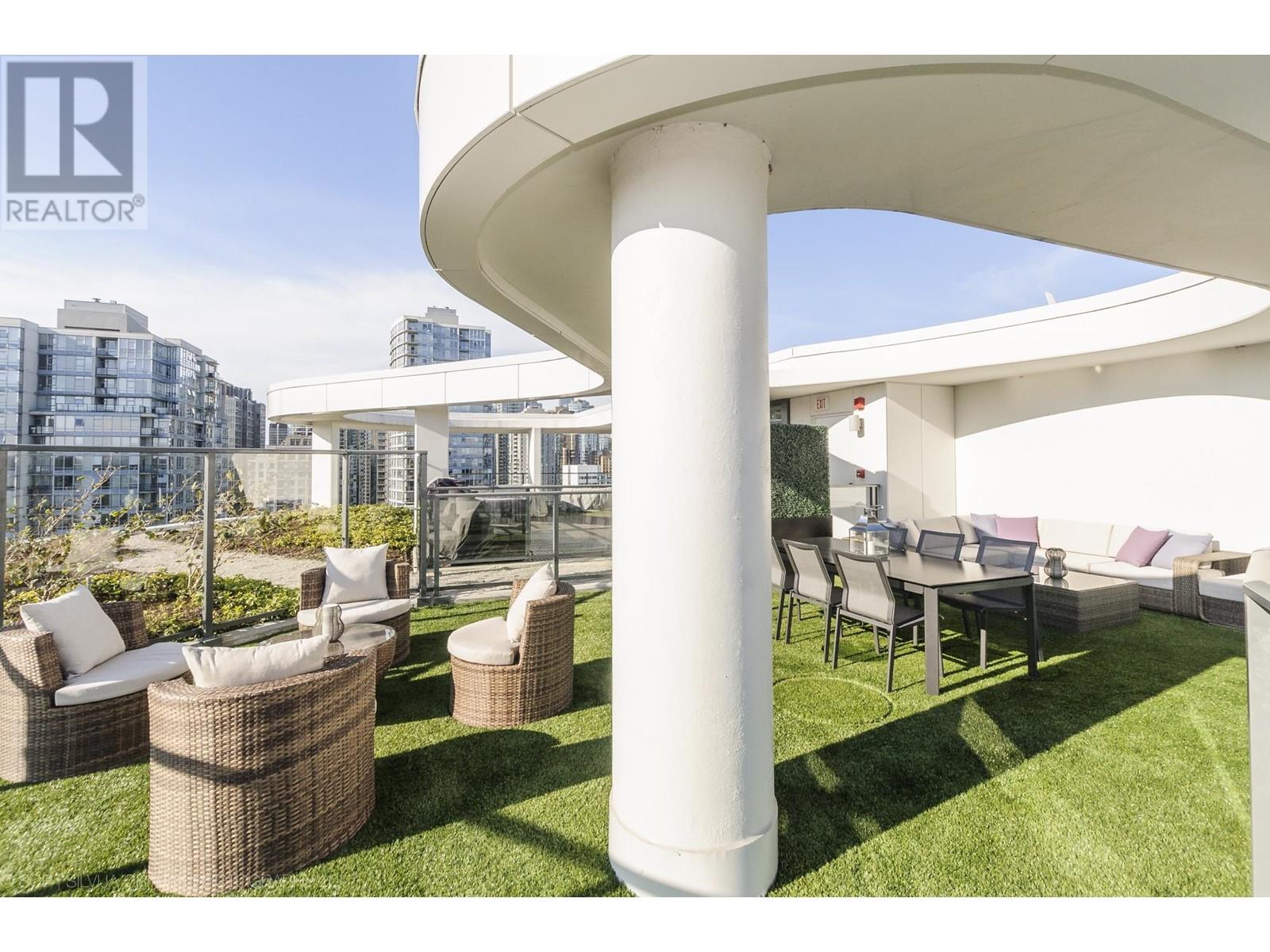 Ph2017 68 Smithe Street, Vancouver, British Columbia  V6B 0P4 - Photo 14 - R2929222