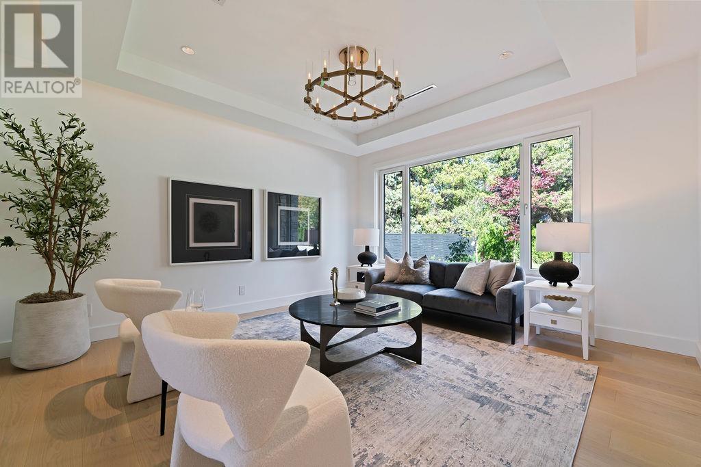 4015 Sunnycrest Drive, North Vancouver, British Columbia V7R 3E3 - Photo 10 - R2929181