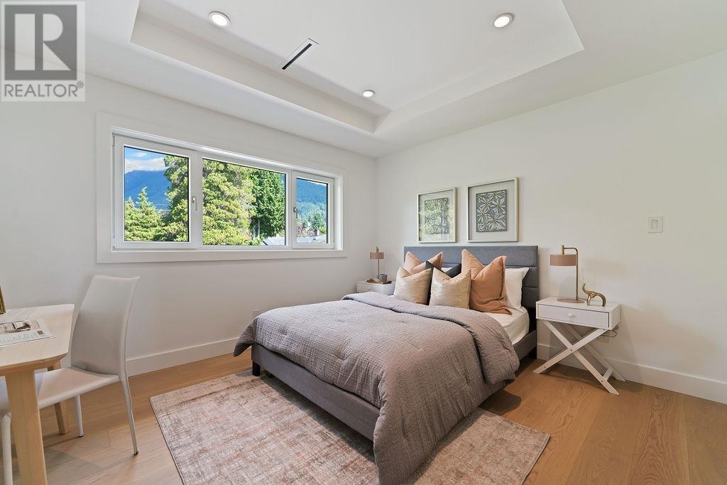 4015 Sunnycrest Drive, North Vancouver, British Columbia V7R 3E3 - Photo 25 - R2929181