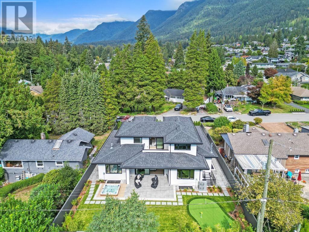 4015 Sunnycrest Drive, North Vancouver, British Columbia V7R 3E3 - Photo 40 - R2929181