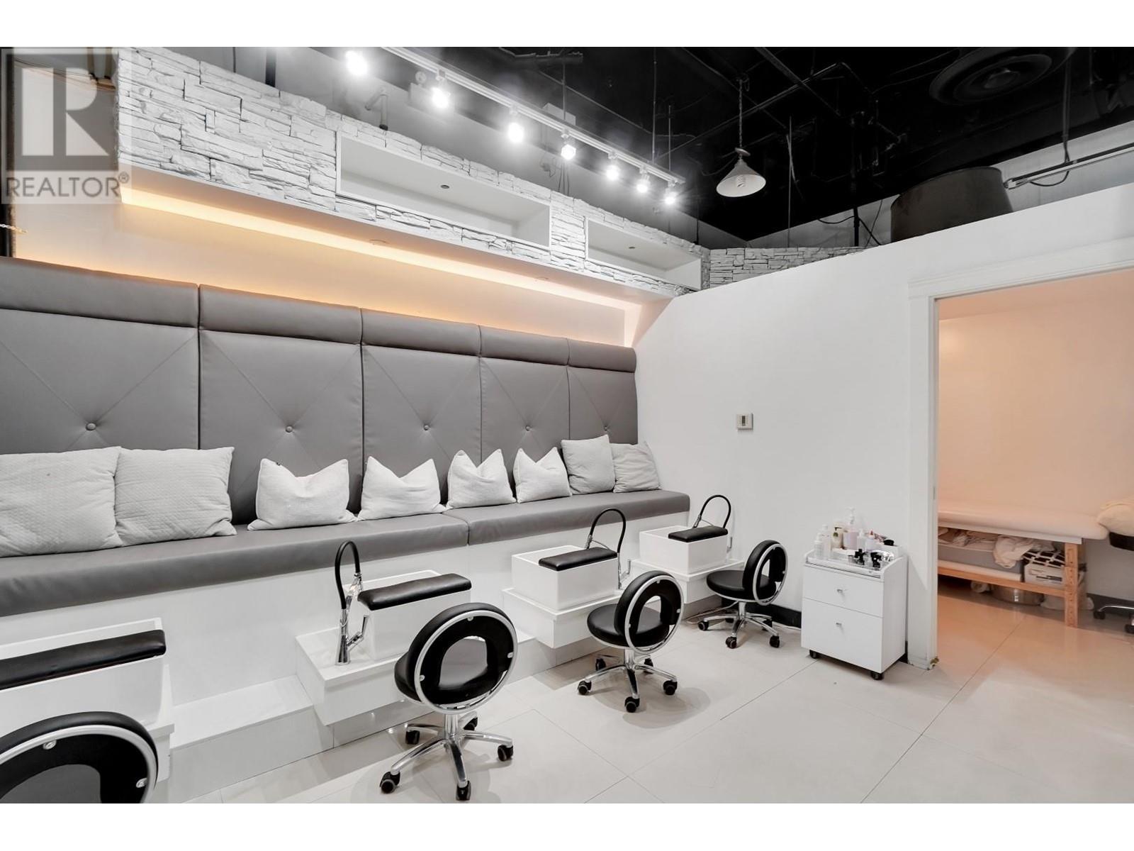 11311 Confidential, Vancouver, British Columbia  V0V 0V0 - Photo 1 - C8063221