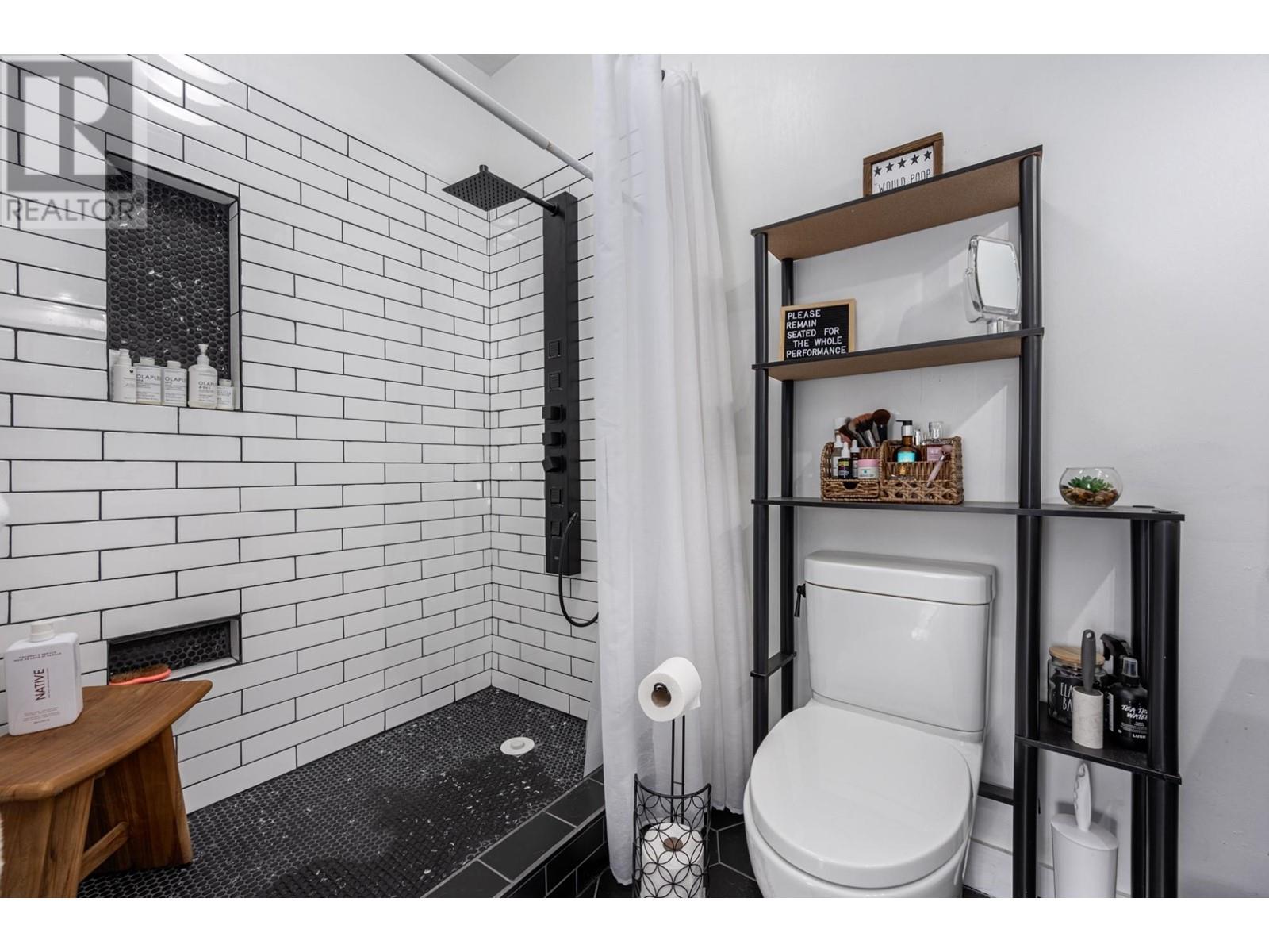 253 Royal Ave, Kamloops, British Columbia  V2B 3P4 - Photo 37 - 181097