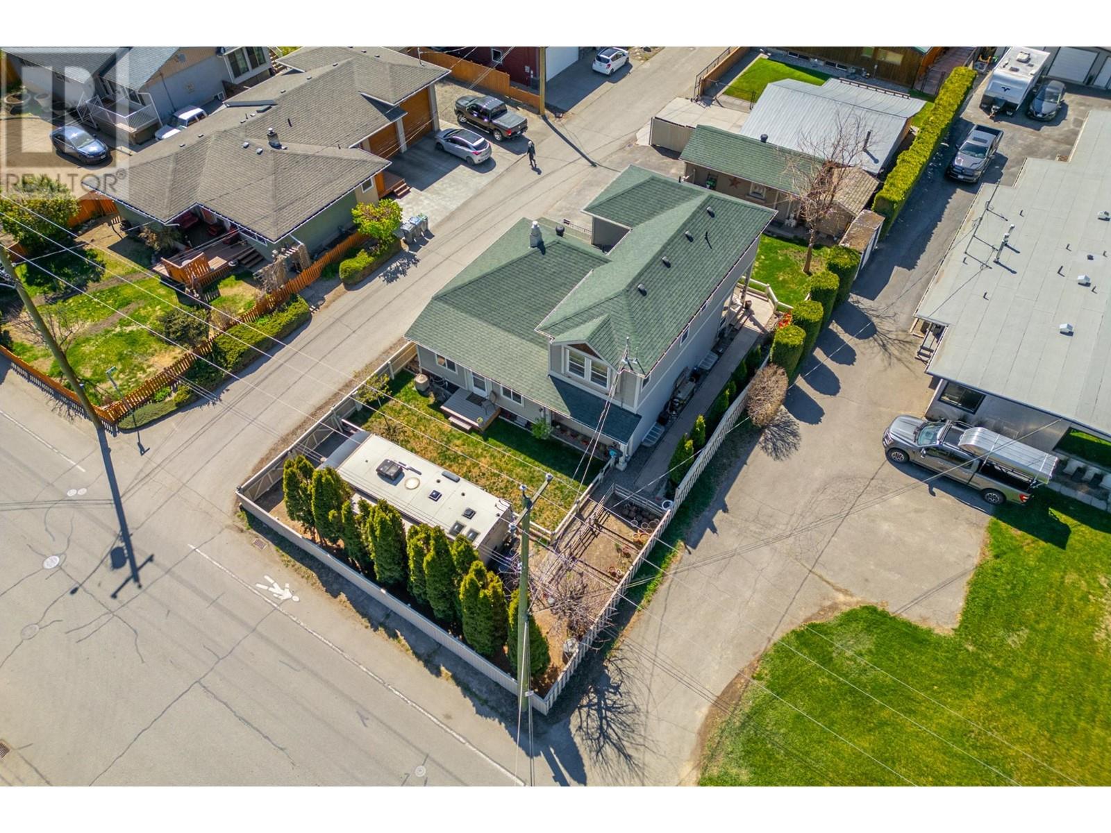 253 Royal Ave, Kamloops, British Columbia  V2B 3P4 - Photo 63 - 181097
