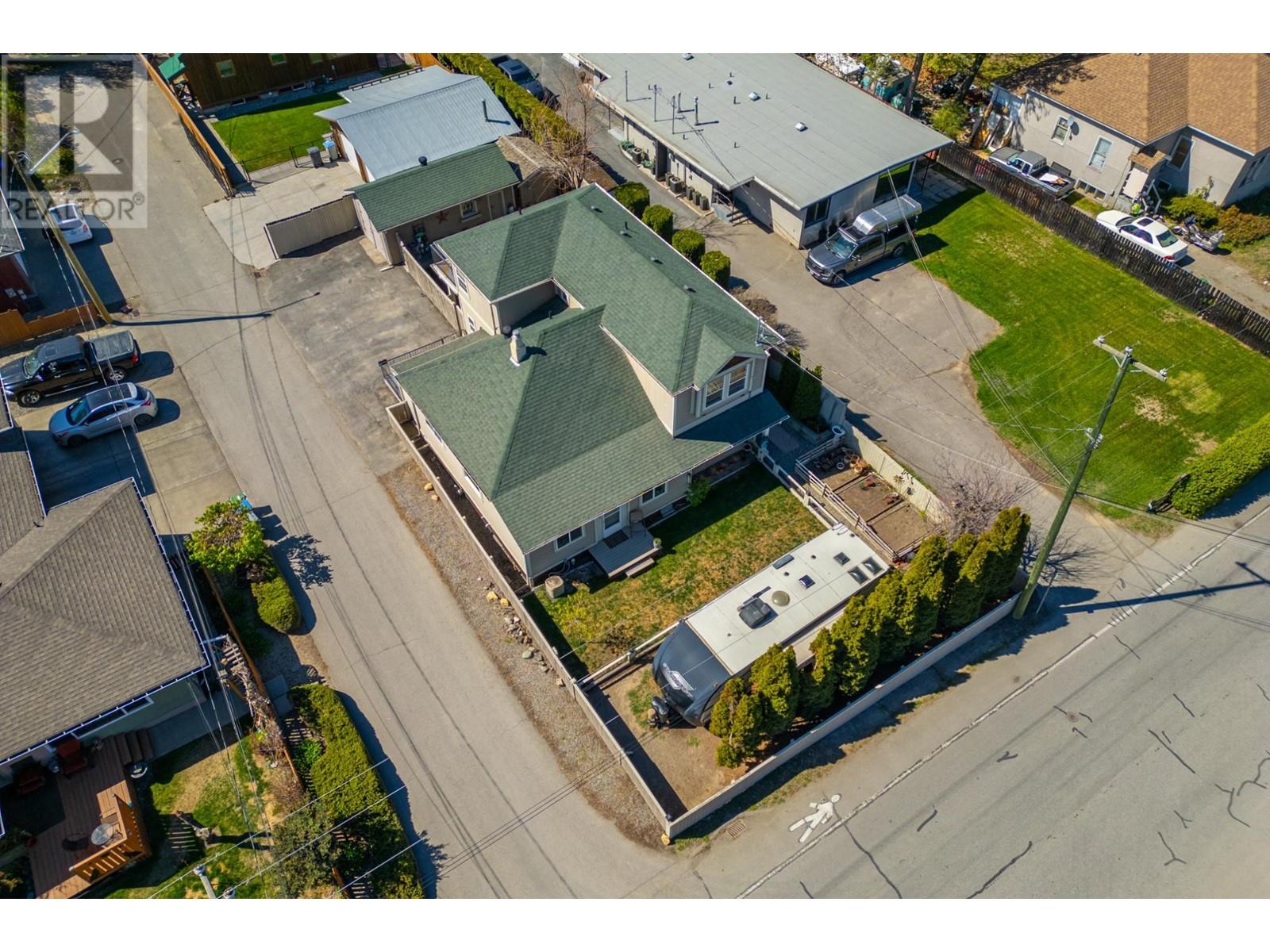 253 Royal Ave, Kamloops, British Columbia  V2B 3P4 - Photo 64 - 181097