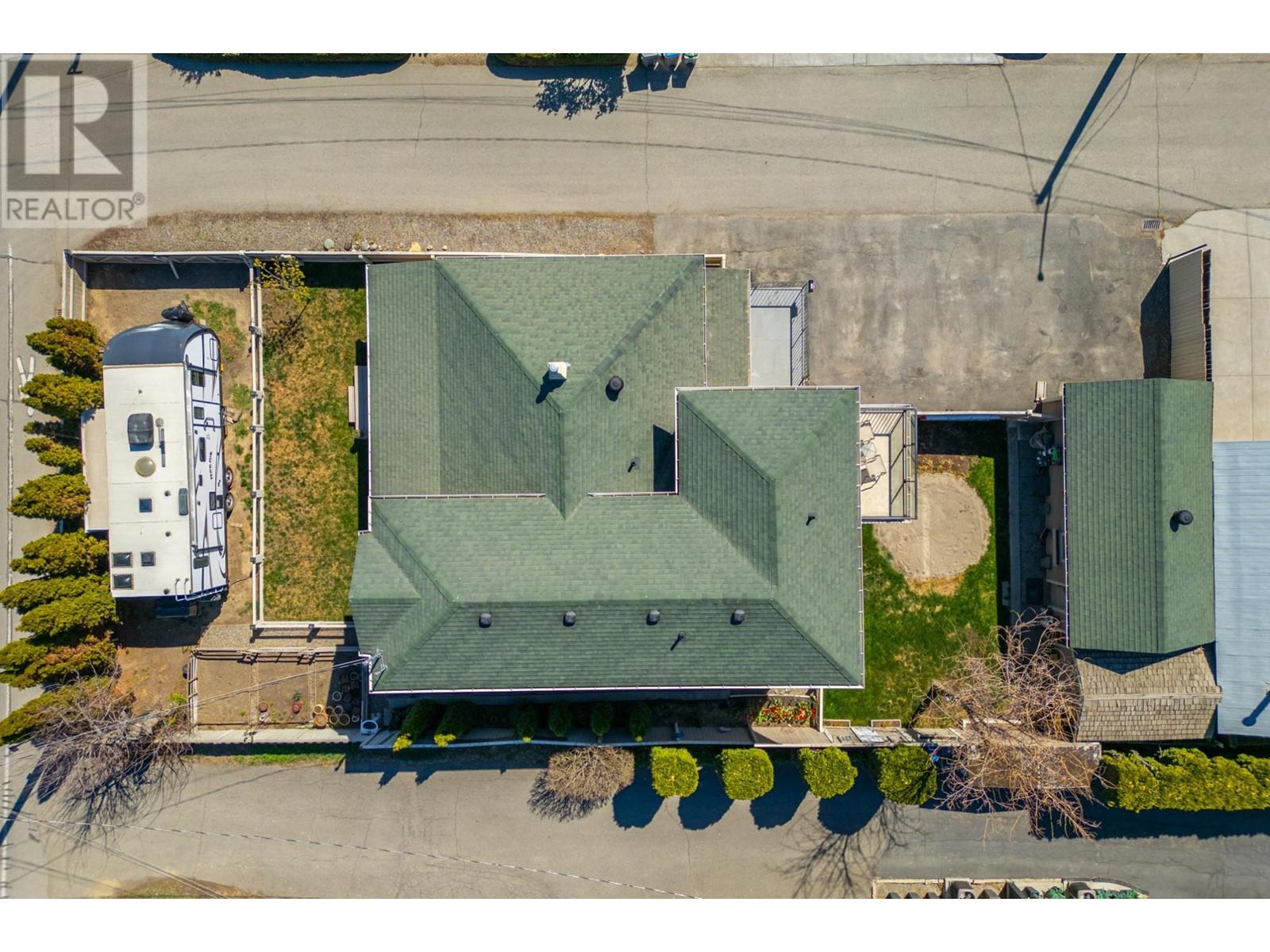 253 Royal Ave, Kamloops, British Columbia  V2B 3P4 - Photo 65 - 181097