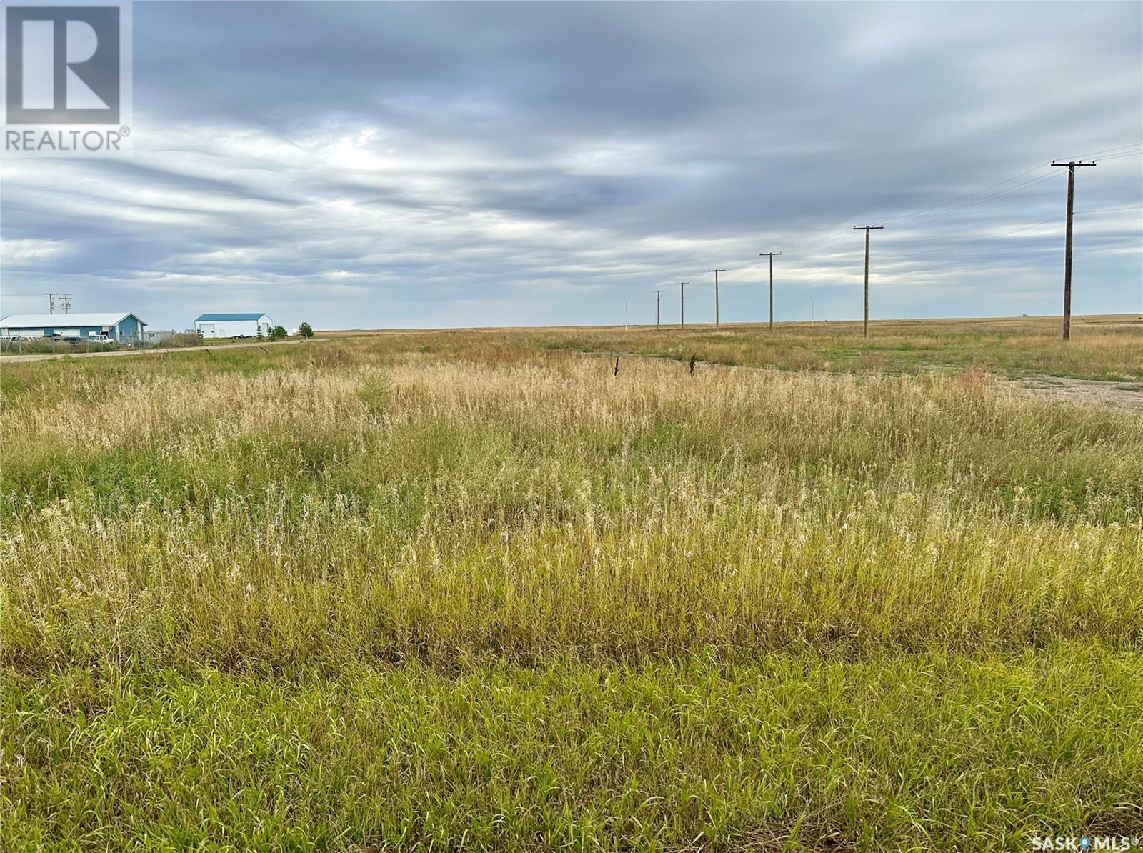 301 Yukon Avenue, Elbow, Saskatchewan  S0H 1J0 - Photo 1 - SK984538