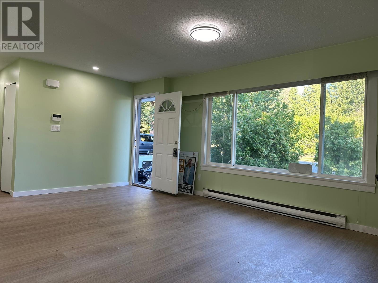 537 Veterans Road, Gibsons, British Columbia  V0N 1V4 - Photo 4 - R2924822