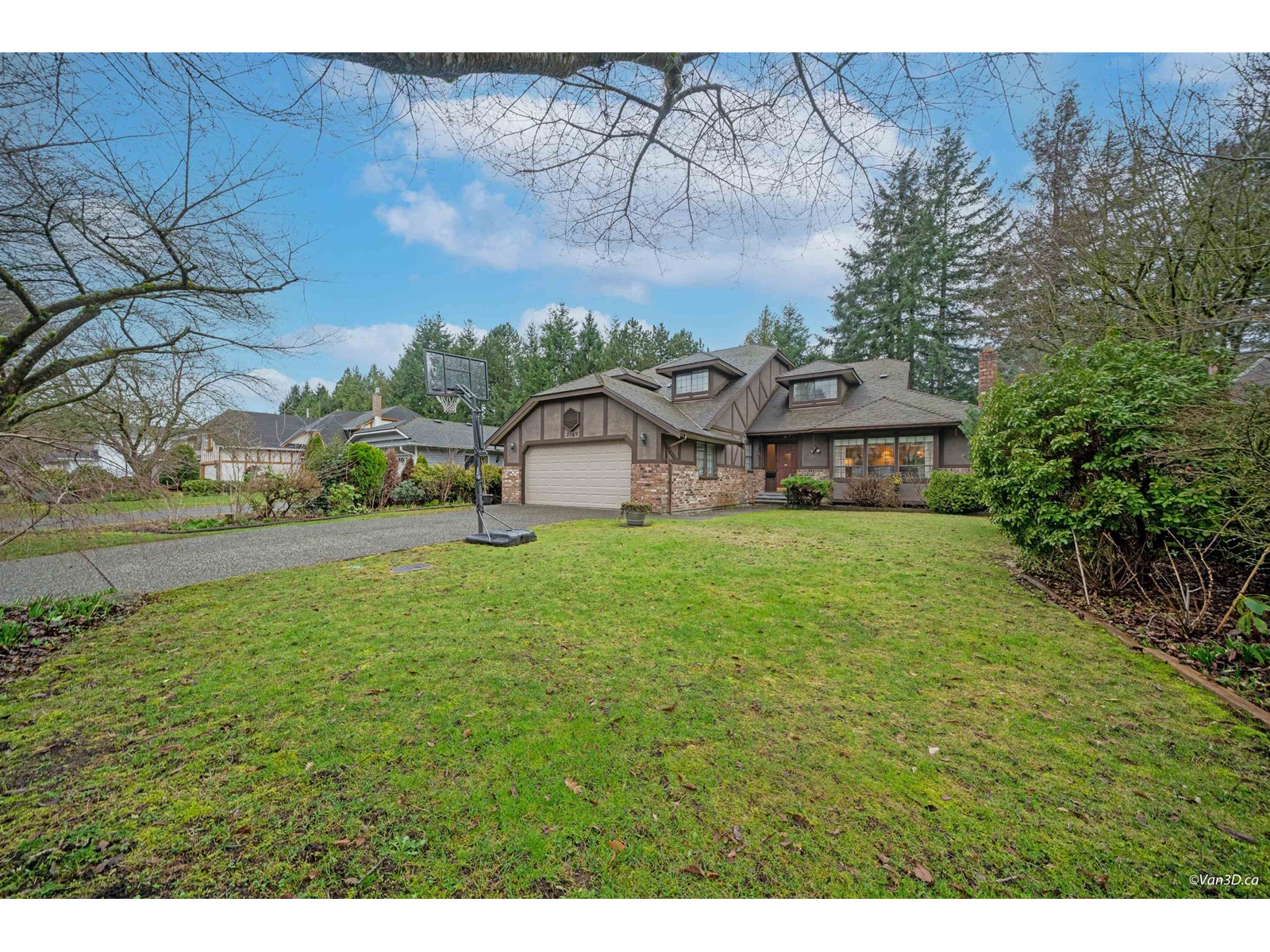 Property at 2389 150B STREET image 3