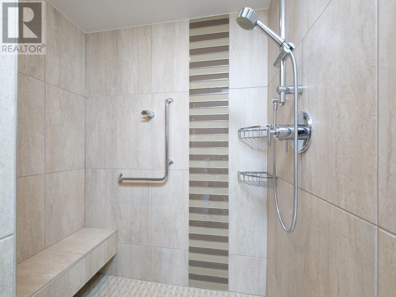 Listing Picture 23 of 40 : 802 2108 W 38TH AVENUE, Vancouver / 溫哥華 - 魯藝地產 Yvonne Lu Group - MLS Medallion Club Member