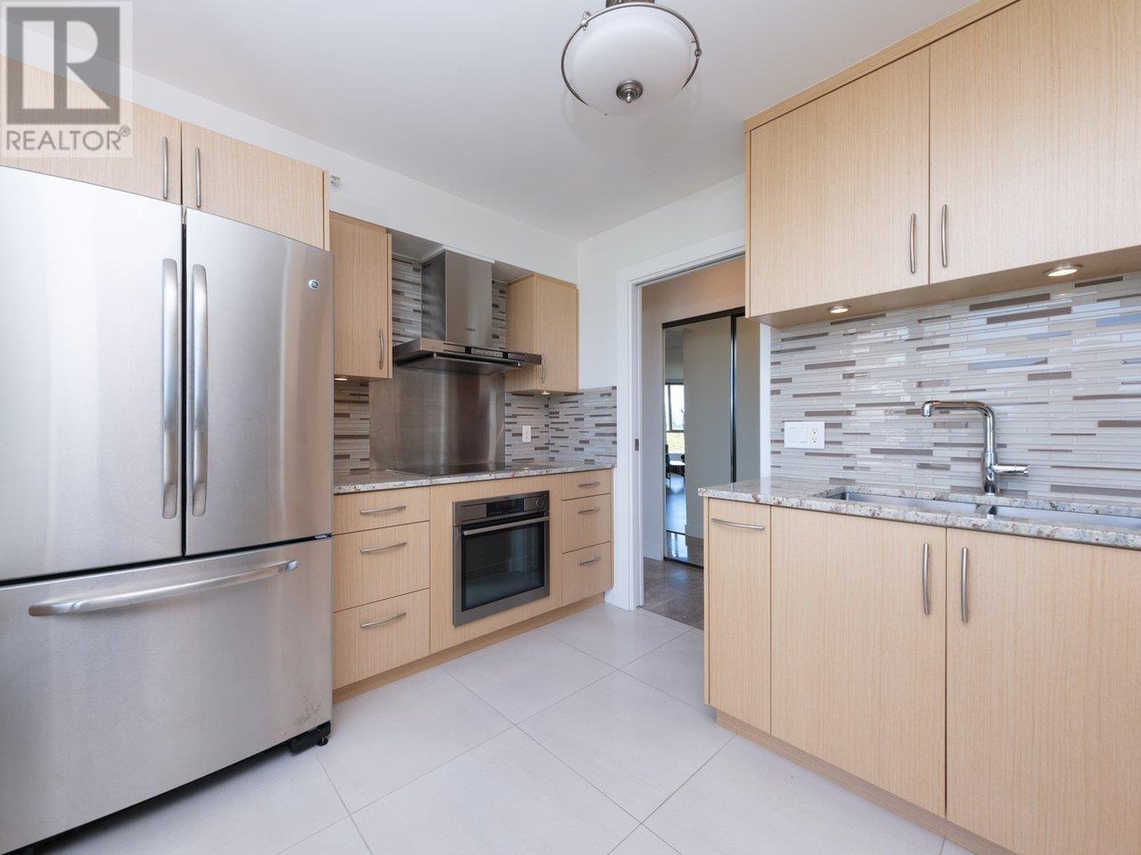 Listing Picture 9 of 40 : 802 2108 W 38TH AVENUE, Vancouver / 溫哥華 - 魯藝地產 Yvonne Lu Group - MLS Medallion Club Member