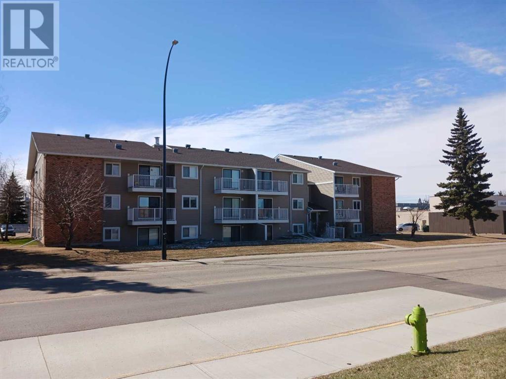 102, 49 Bennett Street, red deer, Alberta