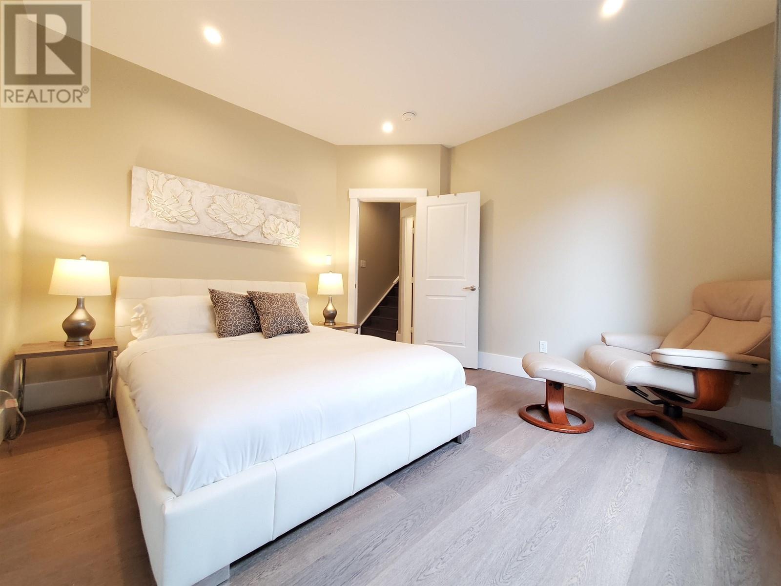 Listing Picture 8 of 33 : 195 W 12TH AVENUE, Vancouver / 溫哥華 - 魯藝地產 Yvonne Lu Group - MLS Medallion Club Member