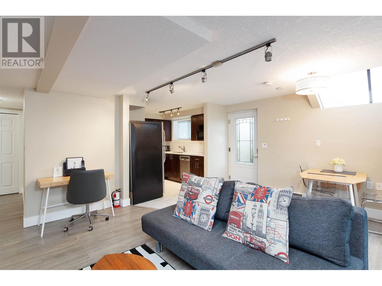 Listing Picture 16 of 33 : 195 W 12TH AVENUE, Vancouver / 溫哥華 - 魯藝地產 Yvonne Lu Group - MLS Medallion Club Member