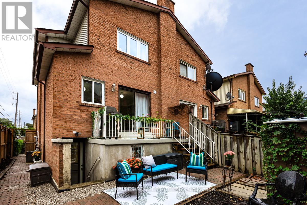 116 Beaver Terrace, Toronto (Dovercourt-Wallace Emerson-Junction), Ontario  M6H 4G8 - Photo 40 - W9366275