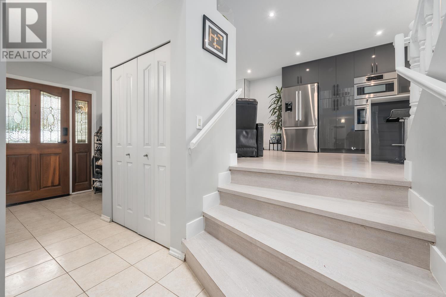 1140 Fraserview Street, Coquitlam, British Columbia  V3C 5H1 - Photo 5 - R2928477