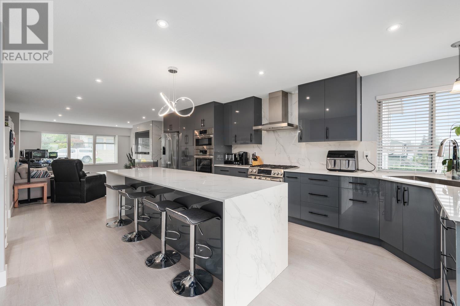 1140 Fraserview Street, Coquitlam, British Columbia  V3C 5H1 - Photo 12 - R2928477