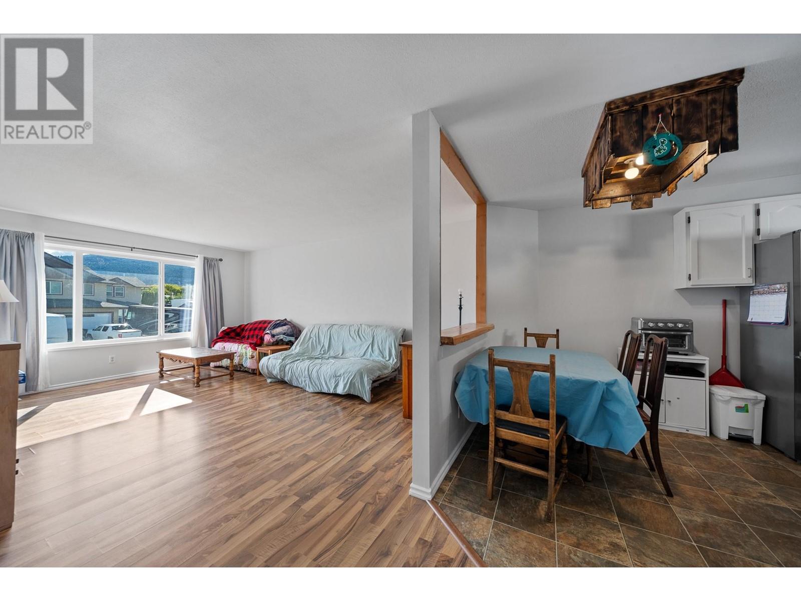 1899 Sage Street, Merritt, British Columbia  V1K 1G3 - Photo 6 - 181075