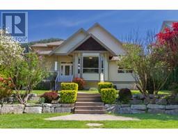 41434 GOVERNMENT ROAD, squamish, British Columbia