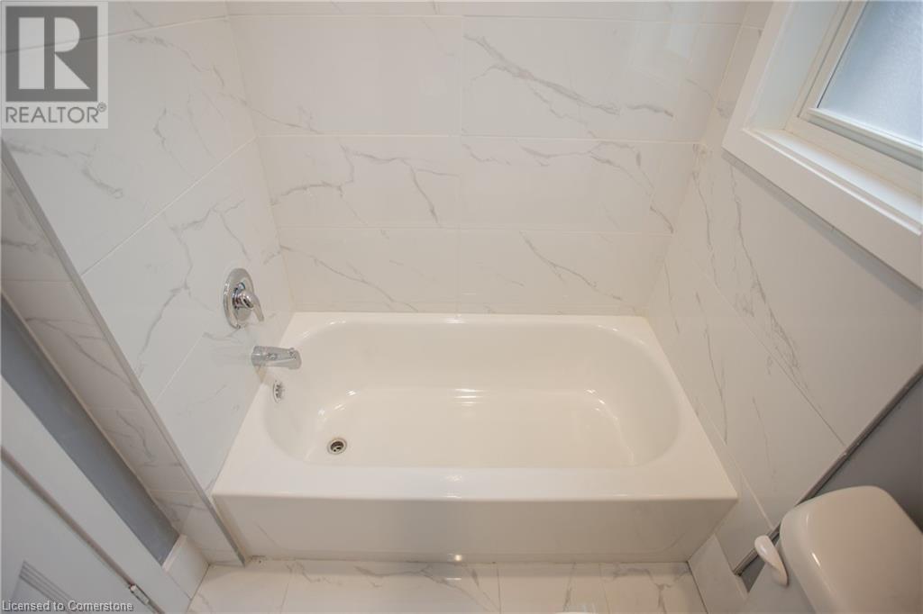 736 Cannon Street E Unit# 3, Hamilton, Ontario  L8L 2G9 - Photo 8 - XH4205510