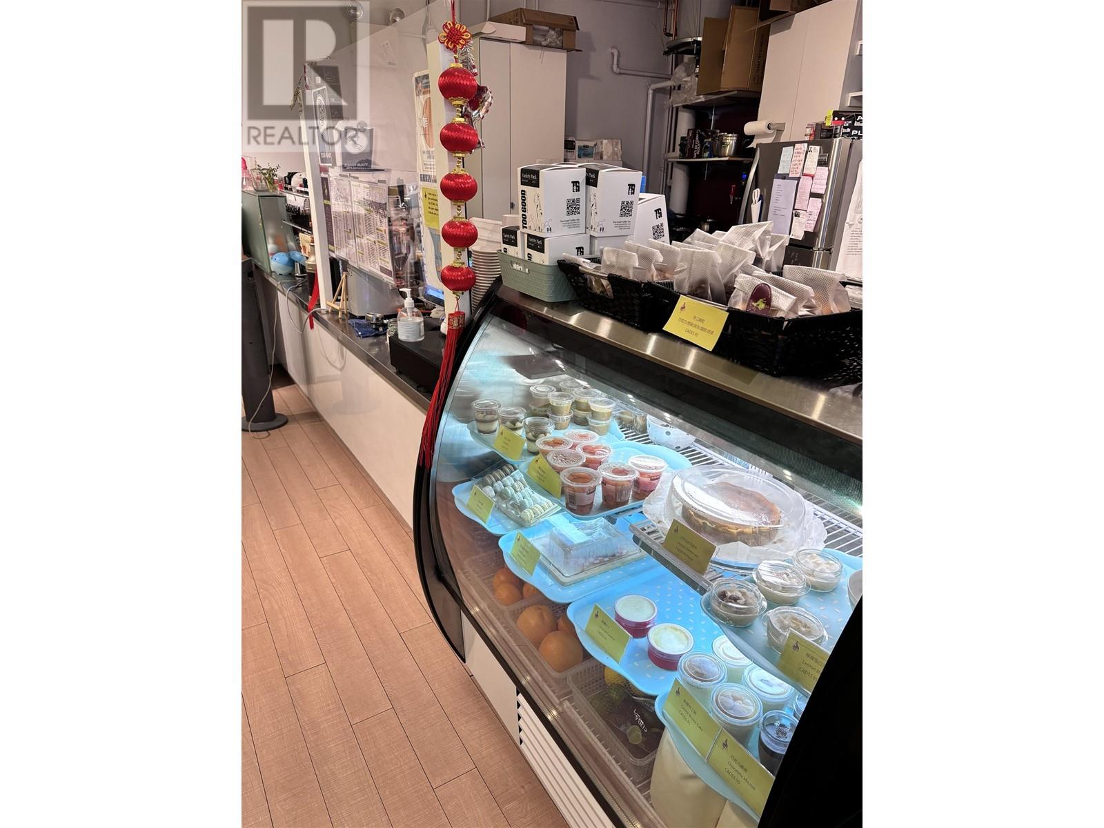 Listing Picture 5 of 7 : 2315 4000 NO. 3 ROAD, Richmond / 烈治文 - 魯藝地產 Yvonne Lu Group - MLS Medallion Club Member